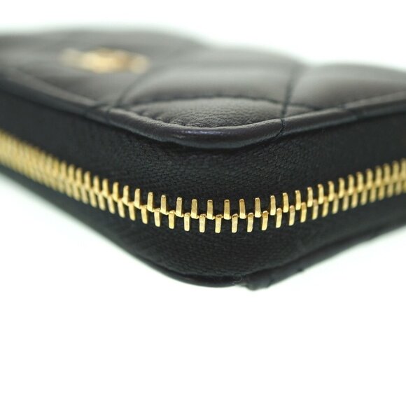 CHANEL Black Lambskin Leather Wallet - Picture 5 of 8